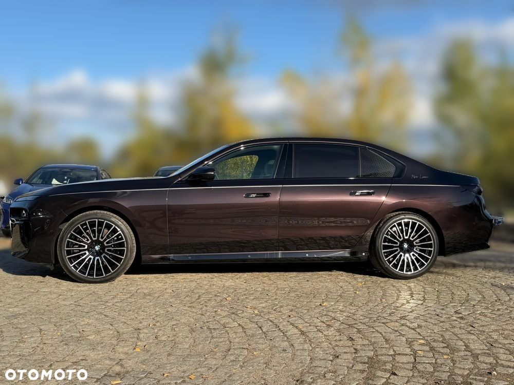 BMW Seria 7 740d xDrive mHEV Nero Lusso Edition sport - 7