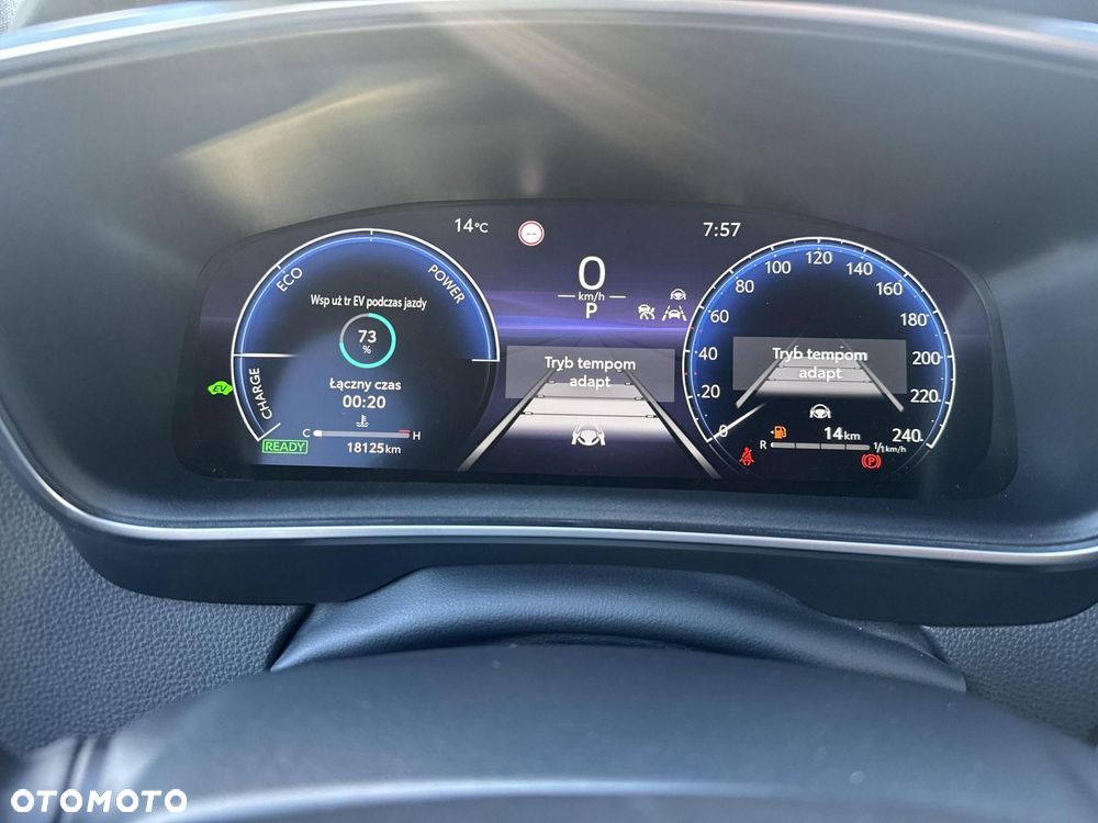 Toyota Corolla 1.8 Hybrid Comfort - 17
