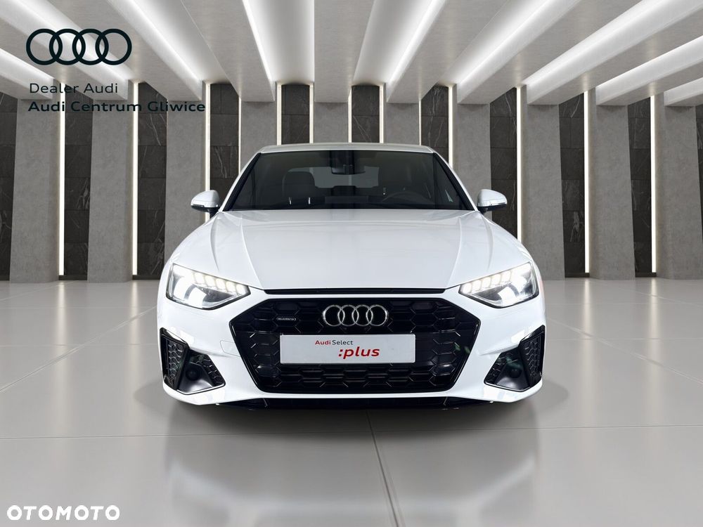 Audi A4 Limousine - 10