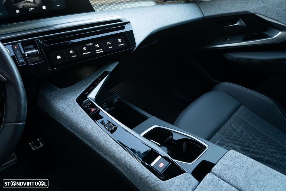 Peugeot 3008 1.2 Hybrid GT e-DCS6 - 17