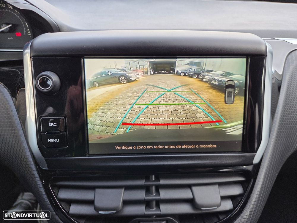 Peugeot 2008 1.5 BlueHDi Style - 19