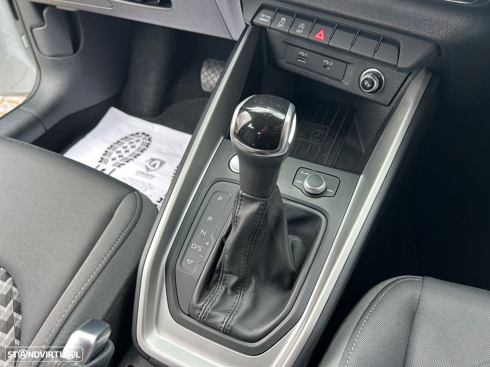 Audi A1 Citycarver 30 TFSI S tronic - 21