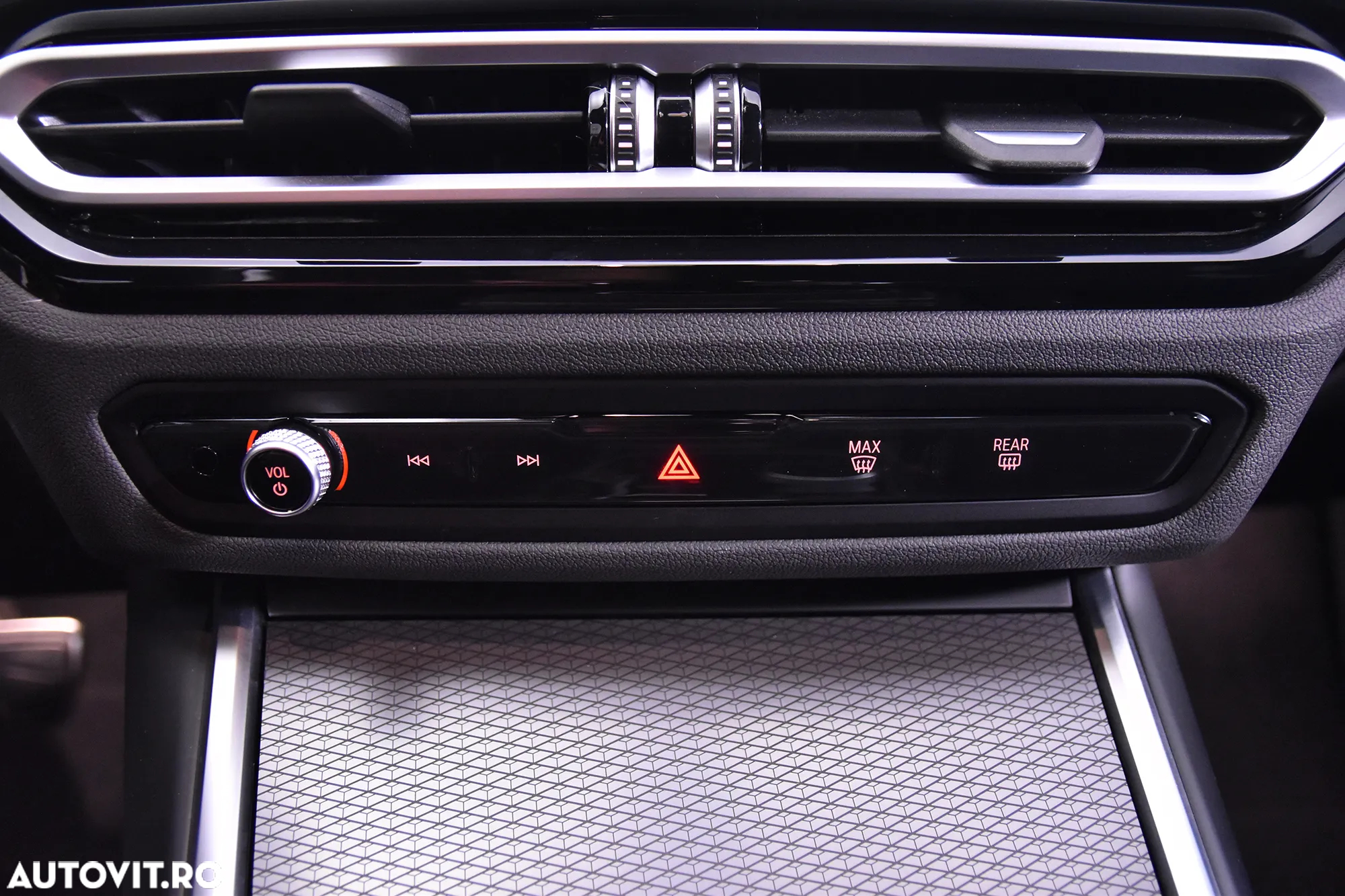 BMW Seria 3 320d xDrive AT MHEV - 18
