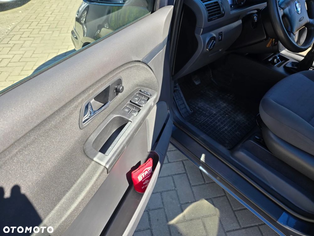 Seat Alhambra - 25