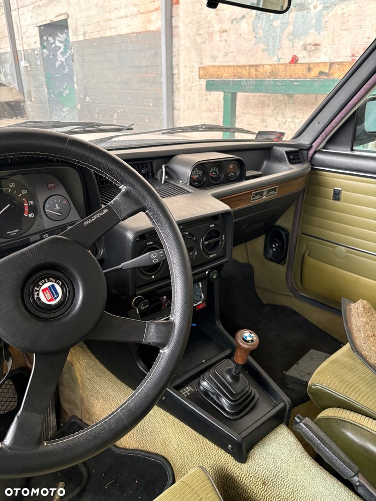 BMW Seria 5 528 i - 9