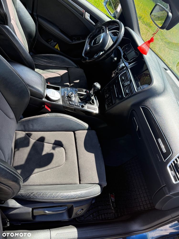 Audi A4 Avant 2.0 TFSI Quattro - 17