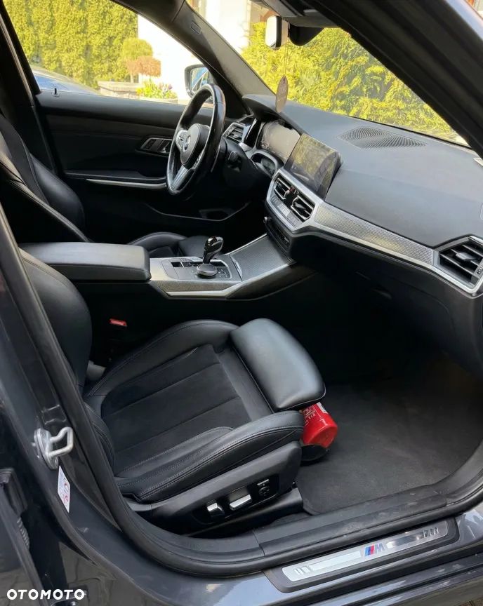BMW Seria 3 330i M Sport sport - 11