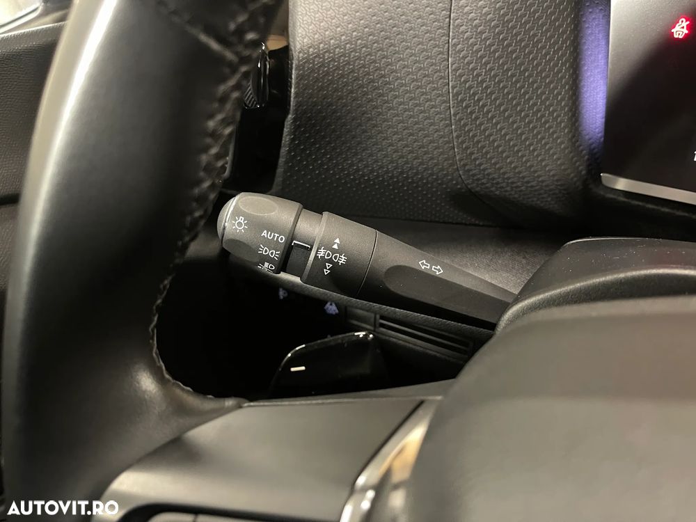 Citroën C4 1.5 BlueHDi S&S EAT8 Shine - 26