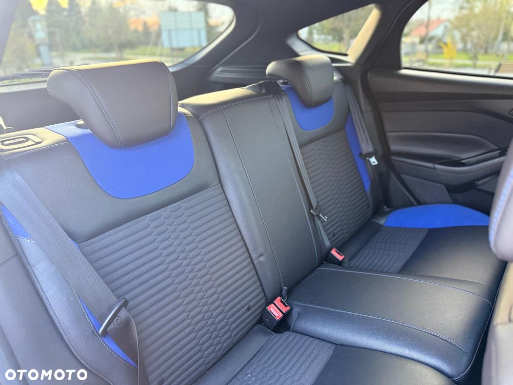 Ford Focus 2.0 EcoBoost ST - 14