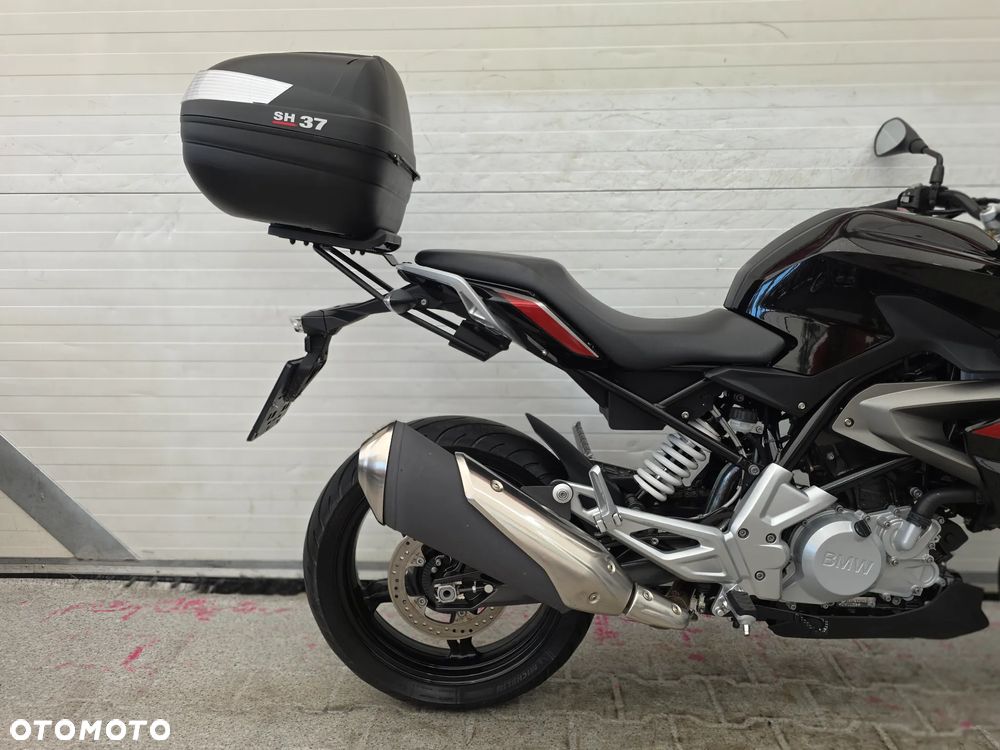 BMW G - 12