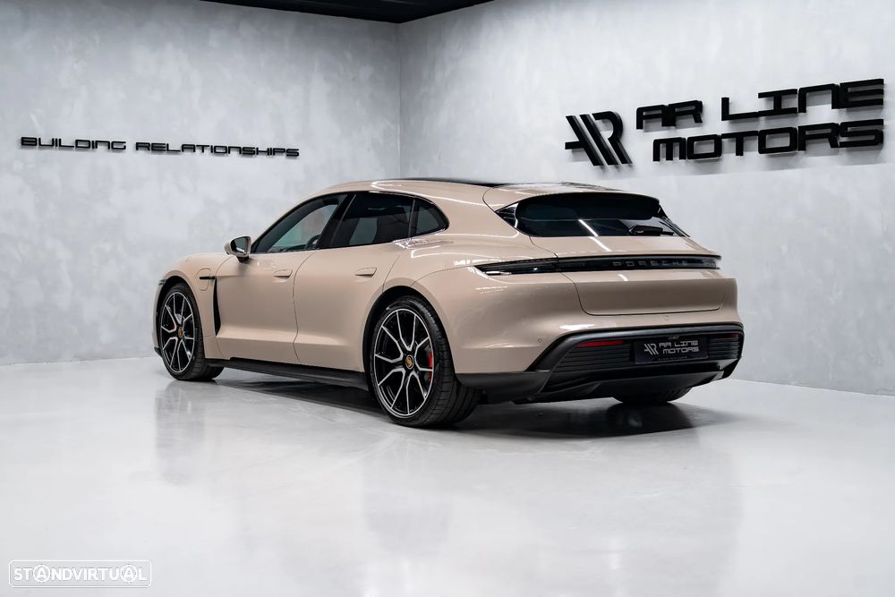 Porsche Taycan Sport Turismo 4S - 10