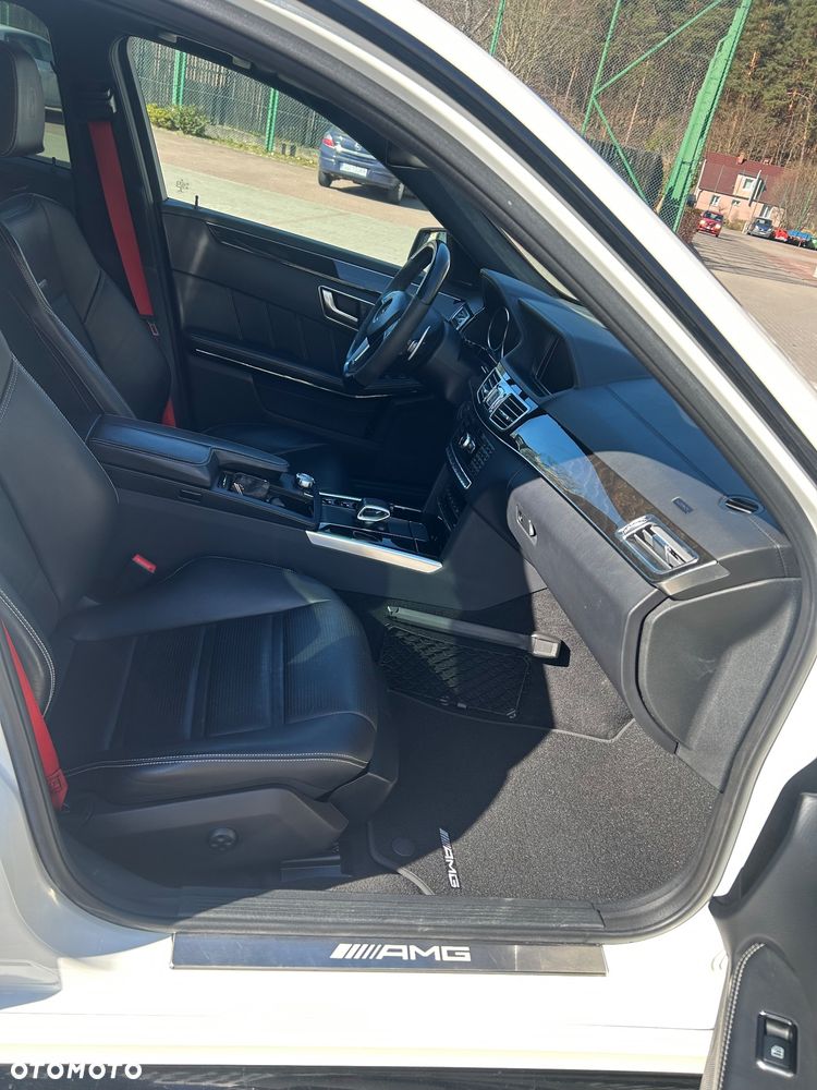 Mercedes-Benz Klasa E - 9