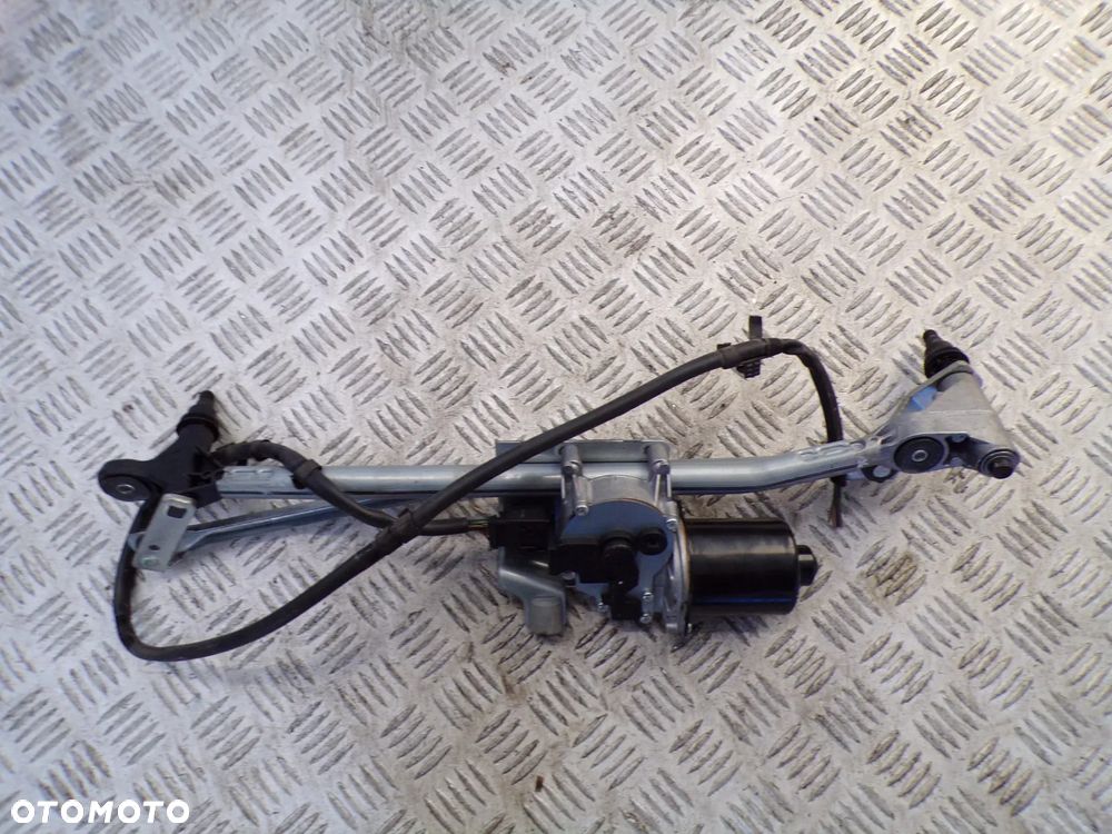 MECHANIZM WYCIERACZEK BMW E82 - 3