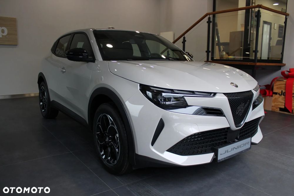 Alfa Romeo Junior 54kWh - 3