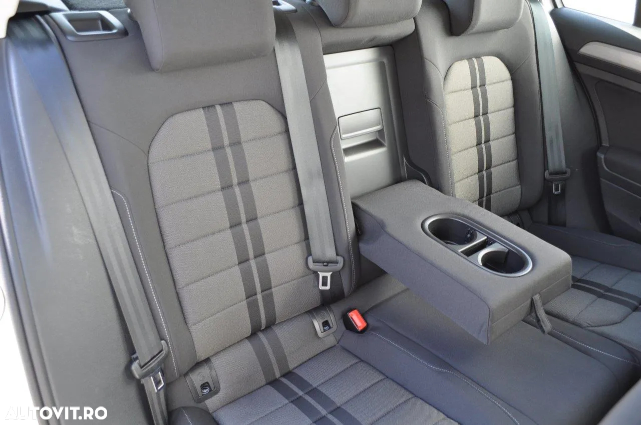 Volkswagen Golf 1.4 TSI BMT Comfortline - 7