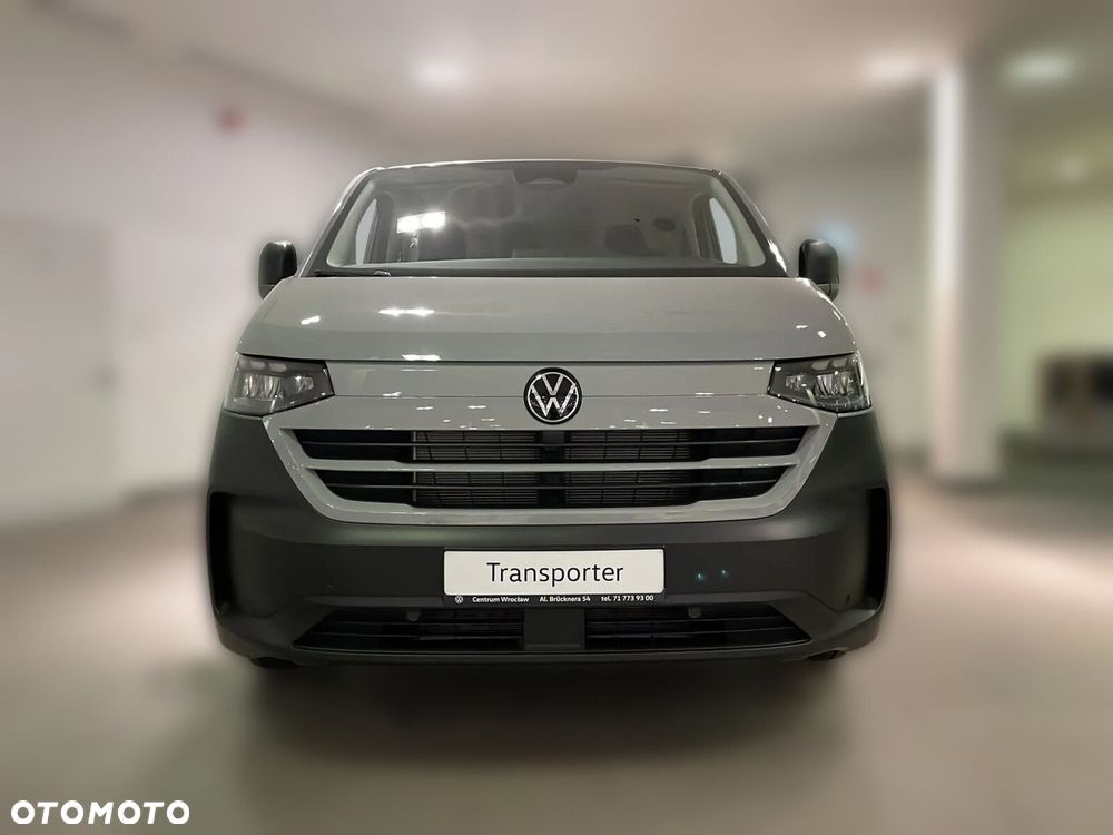 Volkswagen Transporter Furgon "L silnik: 2,0 l TDI 150 KM automatyczna r. o.: 3500 mm, 5 osób - 2