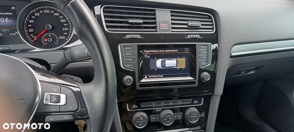 Volkswagen Golf VII 1.4 TSI BMT Comfortline DSG - 14