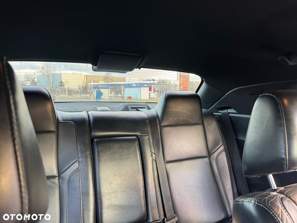 Dodge Challenger - 13