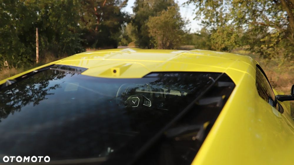 Chevrolet Corvette - 11