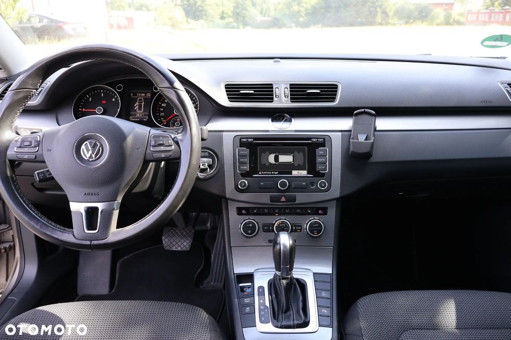 Volkswagen Passat 2.0 Blue TDI DSG SCR Highline - 8