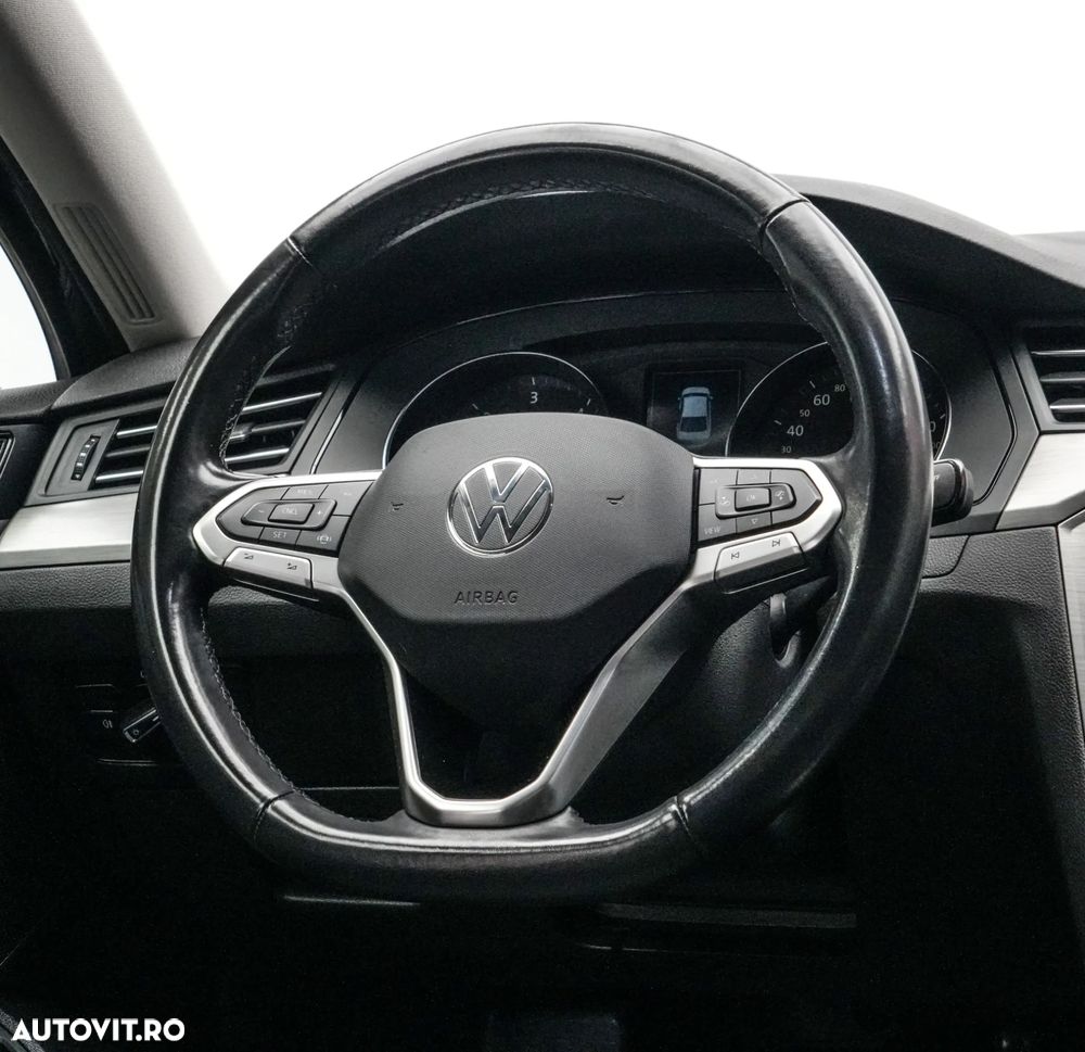 Volkswagen Passat 2.0 TDI DSG Comfortline - 17