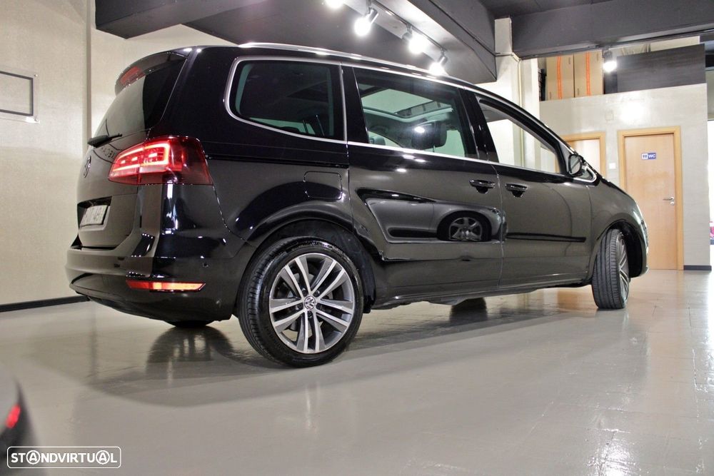 VW Sharan 2.0 TDI Blue Highline DSG - 9
