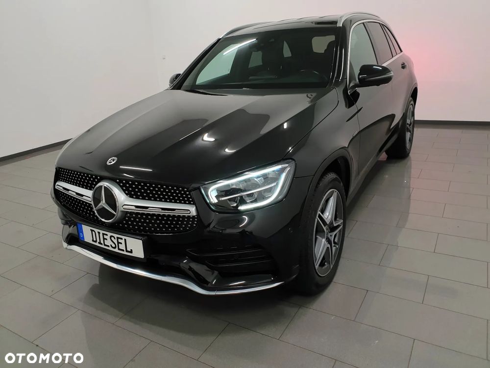 Mercedes-Benz GLC - 37