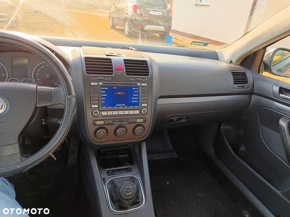Volkswagen Jetta 1.9 TDI Trendline - 4