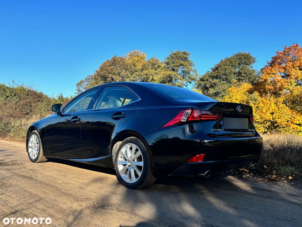 Lexus IS - 5