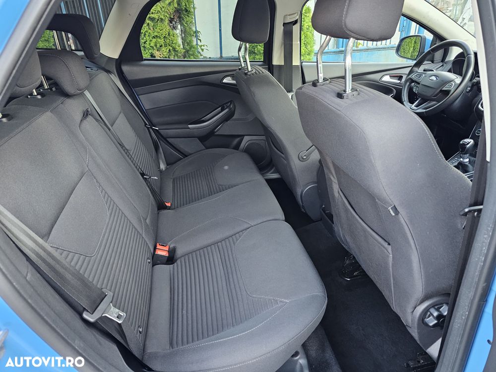 Ford Focus - 9