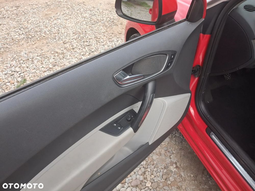 Audi A1 3-drzwiowe 1.6 TDI S line Sportpaket - 11