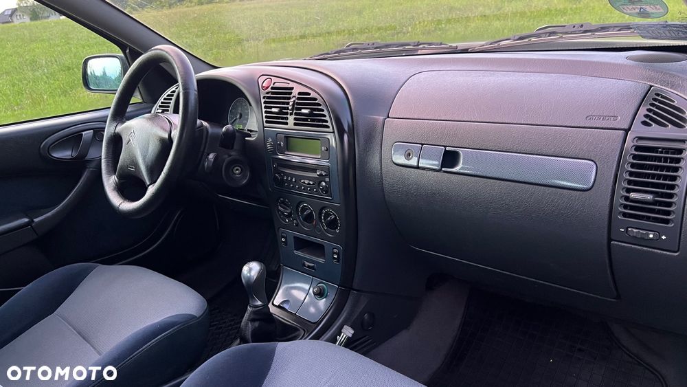 Citroën Xsara 1.6i Exclusive - 10