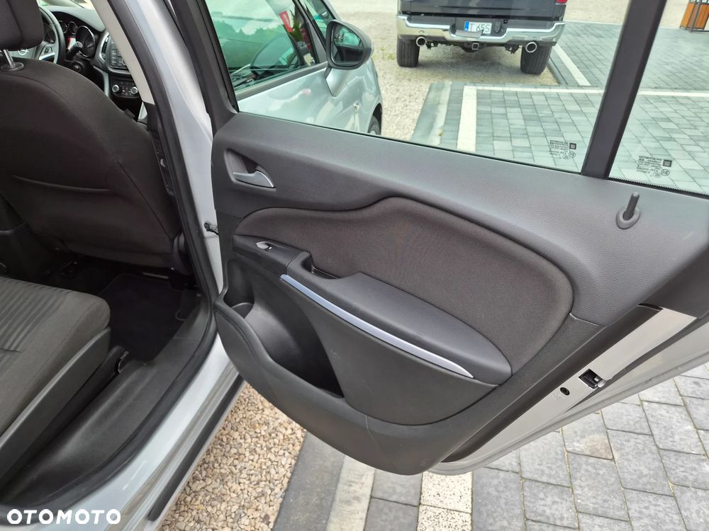 Opel Zafira - 22