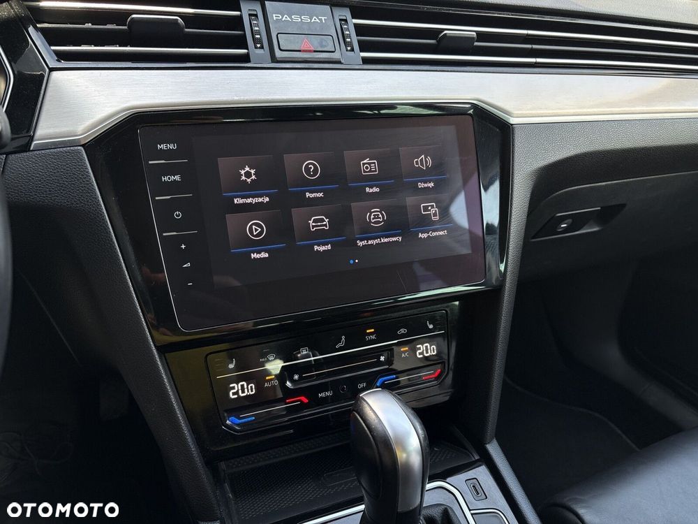 Volkswagen Passat Variant 1.5 TSI EVO Elegance DSG - 27
