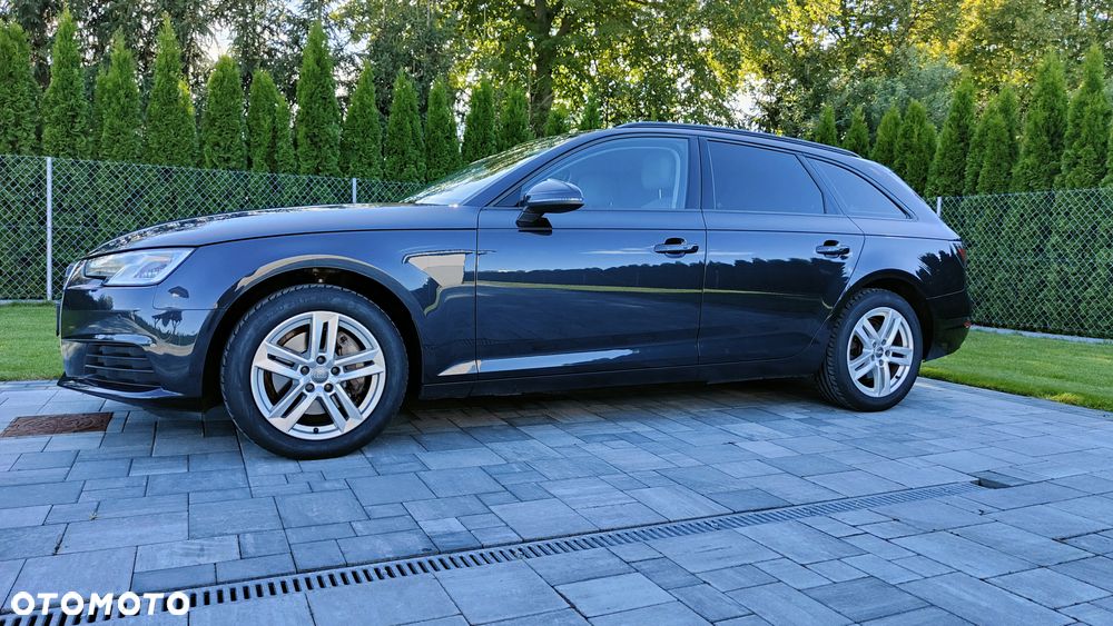 Audi A4 Avant - 4
