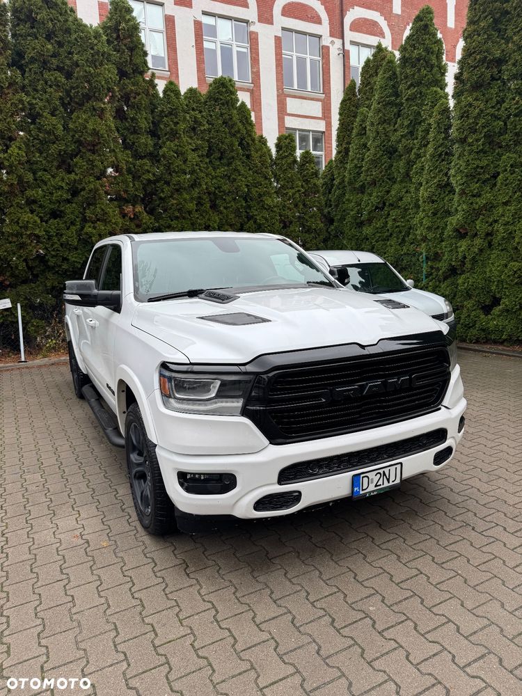 RAM 1500 Crew Cab Shortbed Laramie - 8