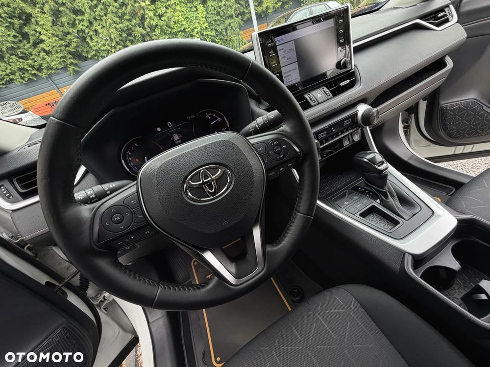 Toyota RAV4 - 28