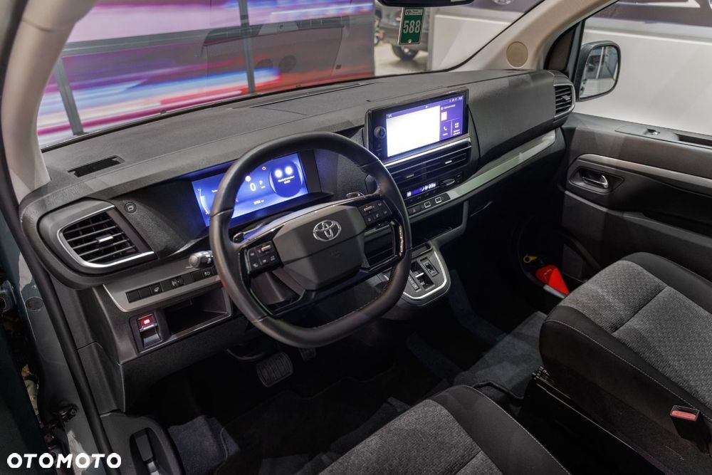 Toyota Proace Verso - 27