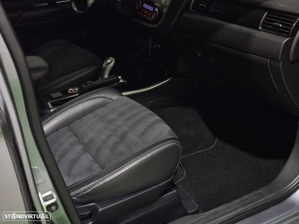 Mitsubishi Outlander 2.0 Intense Navi - 41