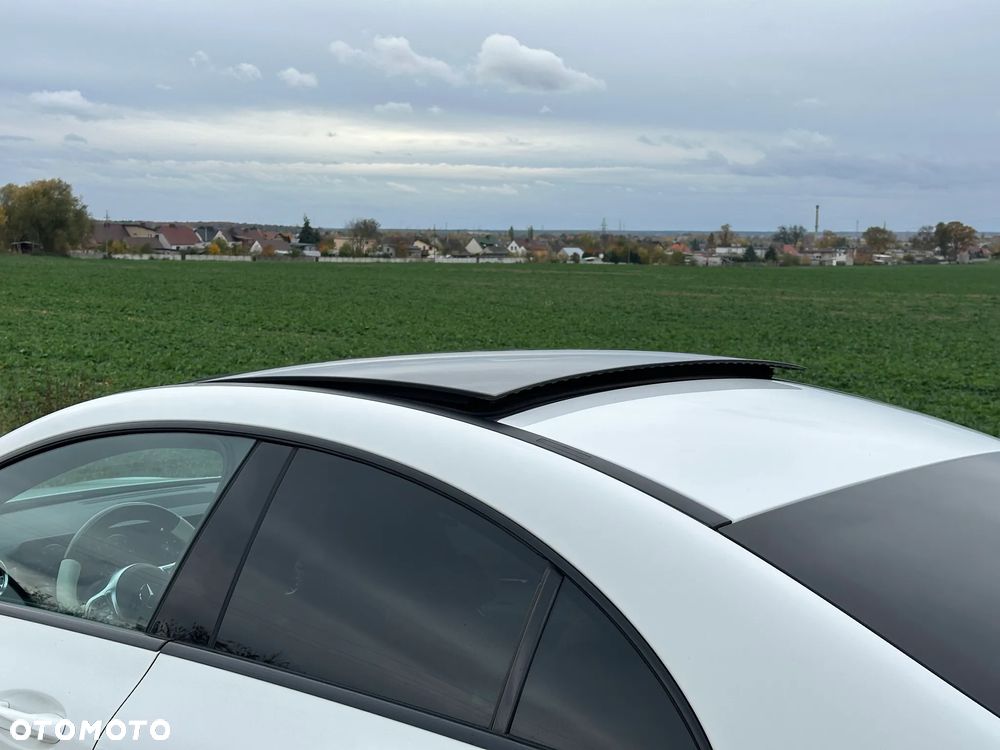 Mercedes-Benz CLA 220 d AMG Line 8G-DCT - 14