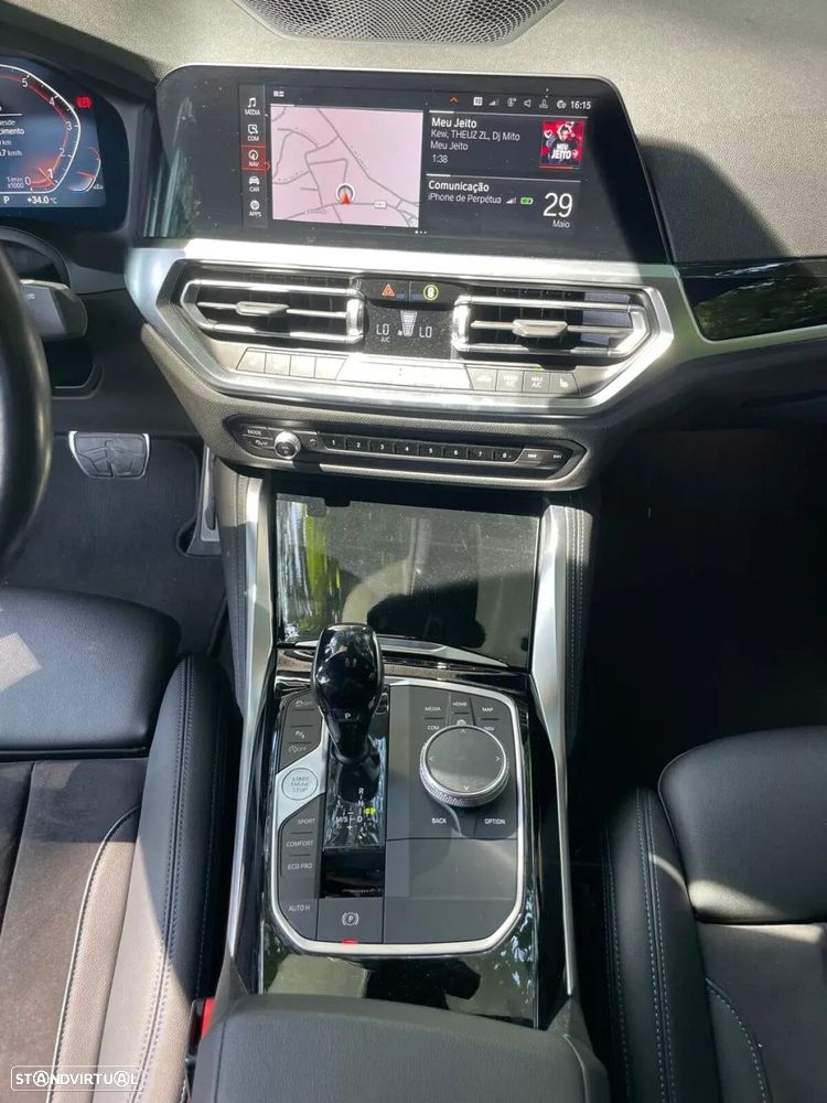 BMW 220 i Coupe Pack M Auto - 24