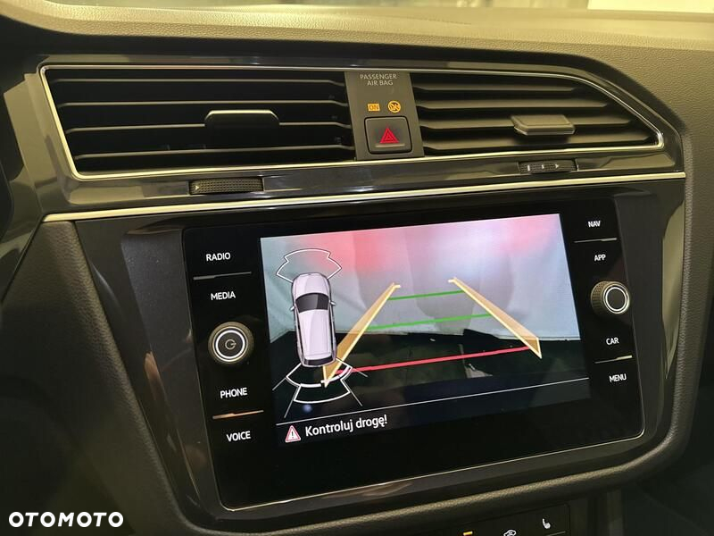 Volkswagen Tiguan - 16