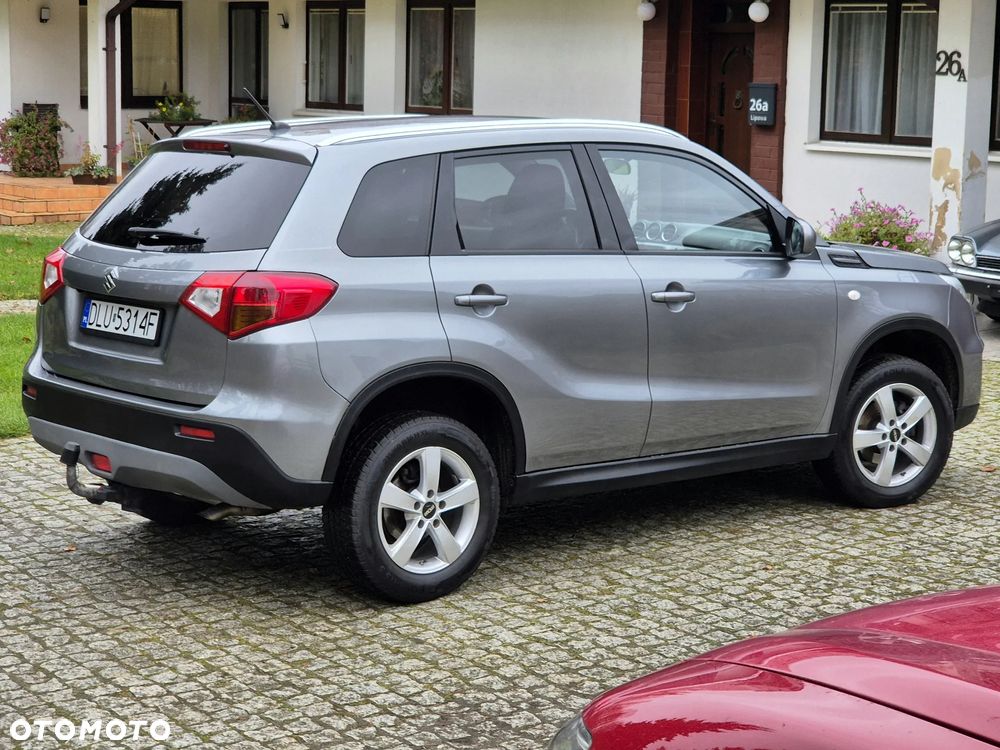 Suzuki Vitara 1.6 DDiS (4x4) Allgrip Comfort - 10