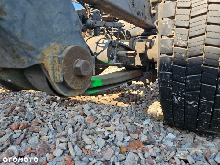 PÓŁRESOR RESOR LEWY 8 CM MOST NA PODUSZKACH IVECO EUROCARGO FELGI 17,5 - 3