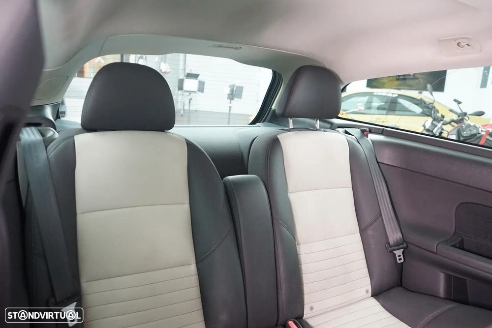 Volvo C30 1.6 D2 Momemtum Start/Stop - 31