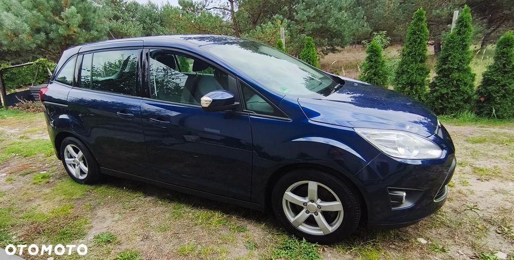 Ford Grand C-MAX - 21