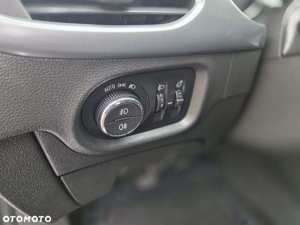 Opel Astra 1.0 Turbo Start/Stop 120 Jahre - 18