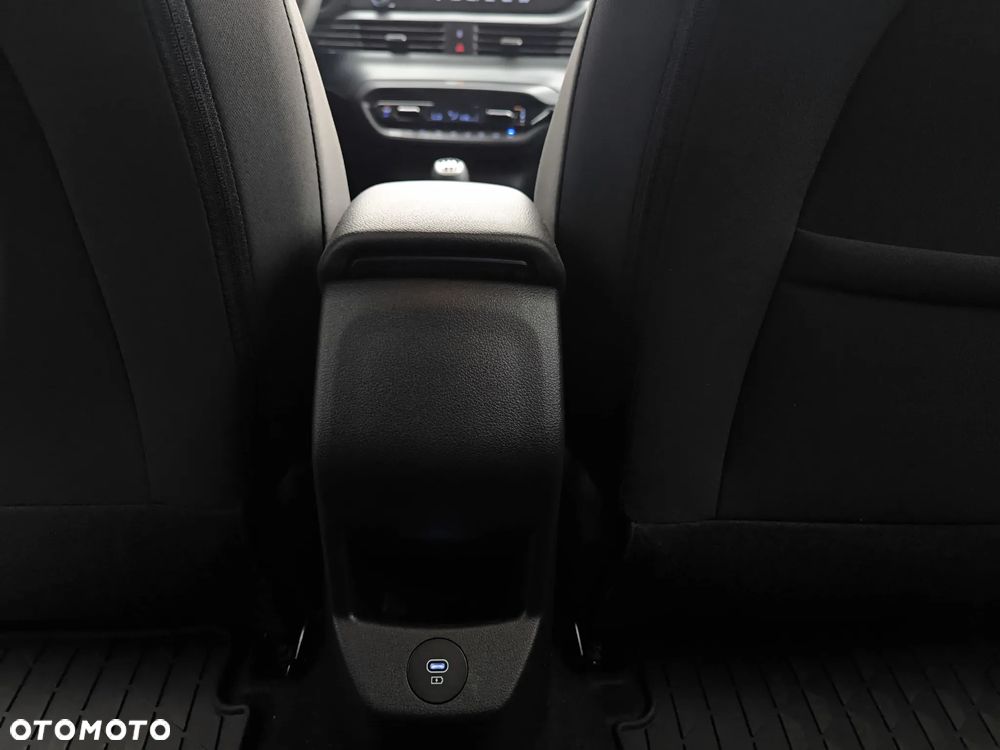 Hyundai i20 1.2 Modern - 21