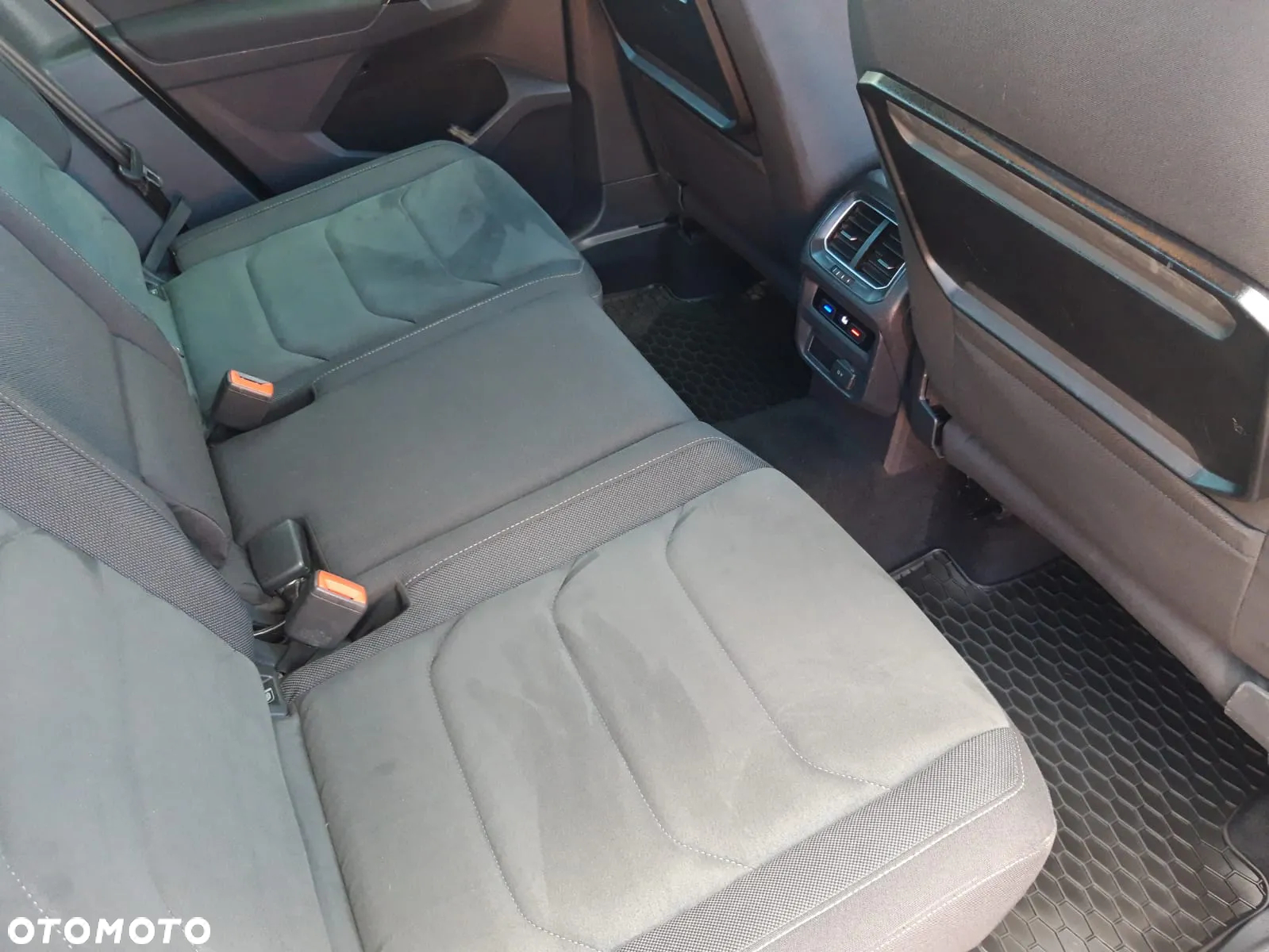 Volkswagen Tiguan - 30