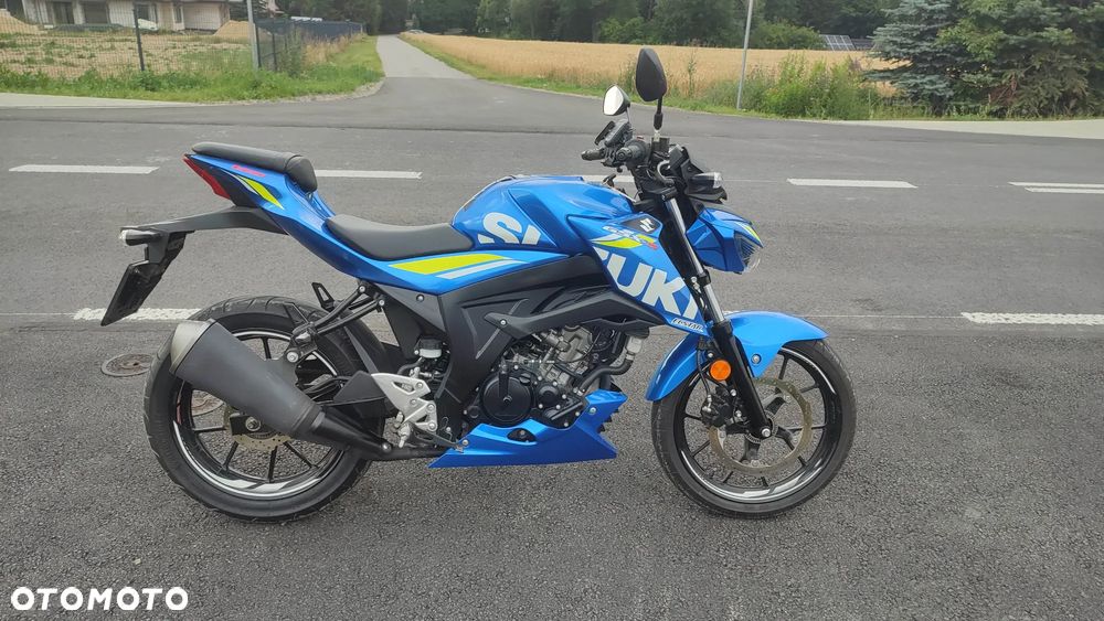 Suzuki GSX - 2